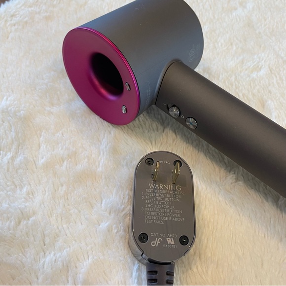 Dyson Supersonic Hair Dryer - Picture 5 of 11
